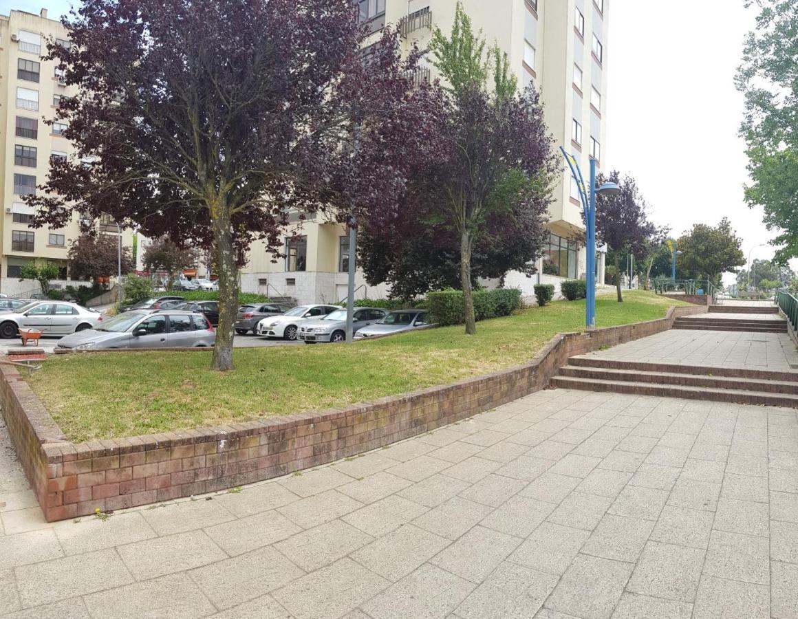 Enjoy Lisbon Cascais Sintra 1200 Metres To Metro Blue Line Sintra Rail Line Free Parking Apartment Amadora Exterior foto