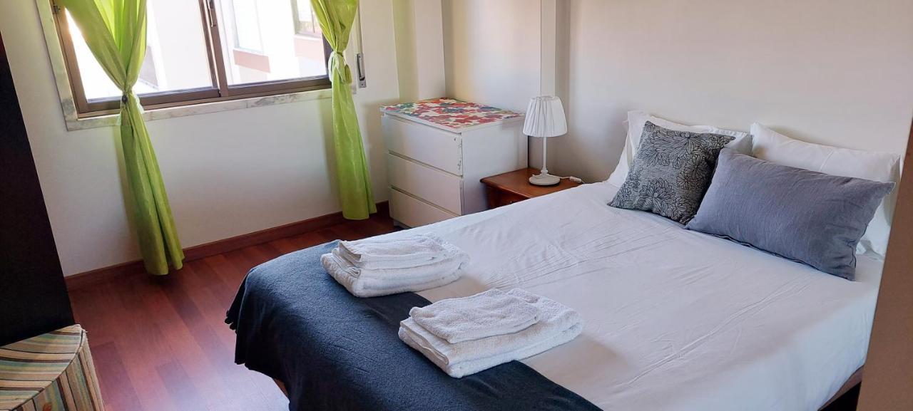 Enjoy Lisbon Cascais Sintra 1200 Metres To Metro Blue Line Sintra Rail Line Free Parking Apartment Amadora Exterior foto