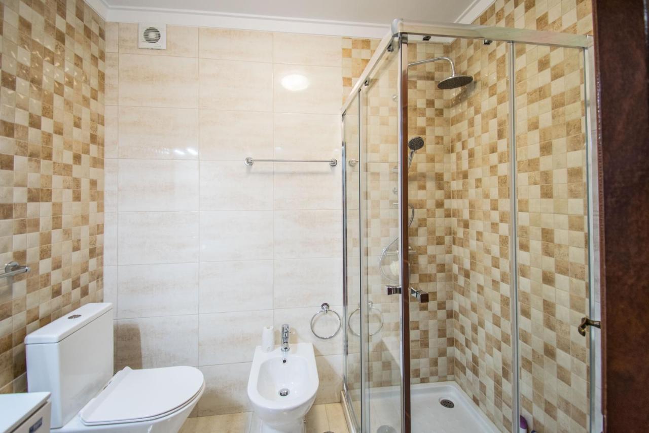 Enjoy Lisbon Cascais Sintra 1200 Metres To Metro Blue Line Sintra Rail Line Free Parking Apartment Amadora Exterior foto
