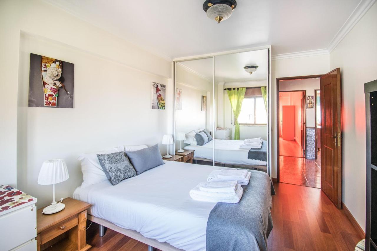 Enjoy Lisbon Cascais Sintra 1200 Metres To Metro Blue Line Sintra Rail Line Free Parking Apartment Amadora Exterior foto