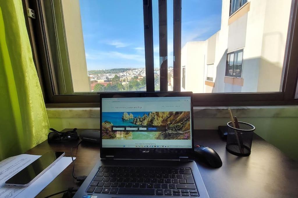 Enjoy Lisbon Cascais Sintra 1200 Metres To Metro Blue Line Sintra Rail Line Free Parking Apartment Amadora Exterior foto